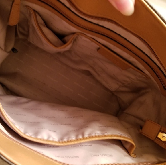 Michael Kors Morgan Tote - Picture 4 of 4